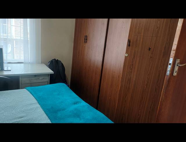 2 BEDROOM FLAT FOR SALE IN SILVERTON